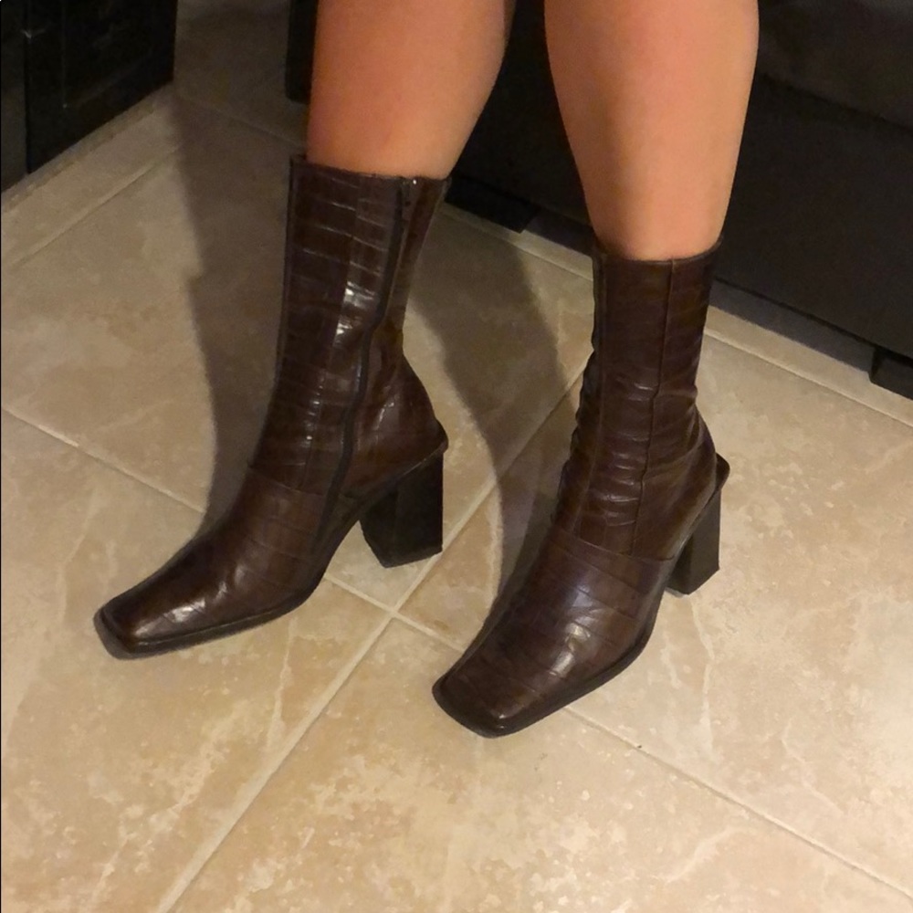 Chuckles Brown Leather Boots